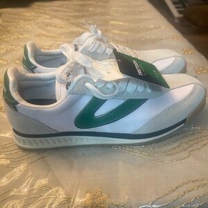 Tretorn White and Green Women's Sneakers NWT no original box